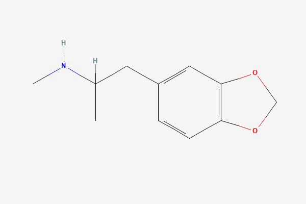 Tvívíð byggingarformúla: MDMA. 1-(1,3-benzodioxol-5-yl)-N-methylpropan-2-amine